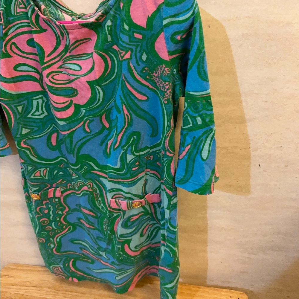 Lilly Pulitzer girls' shift dress vibrant “Multi Lily Lounge" palm print. - Picture 2 of 7